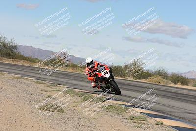 media/Nov-16-2025-Race Pace (Sun) [[8c5fa54630]]/Non Verified Riders (1st 20 Minutes)/3-Turn 3 Inside (11am)/